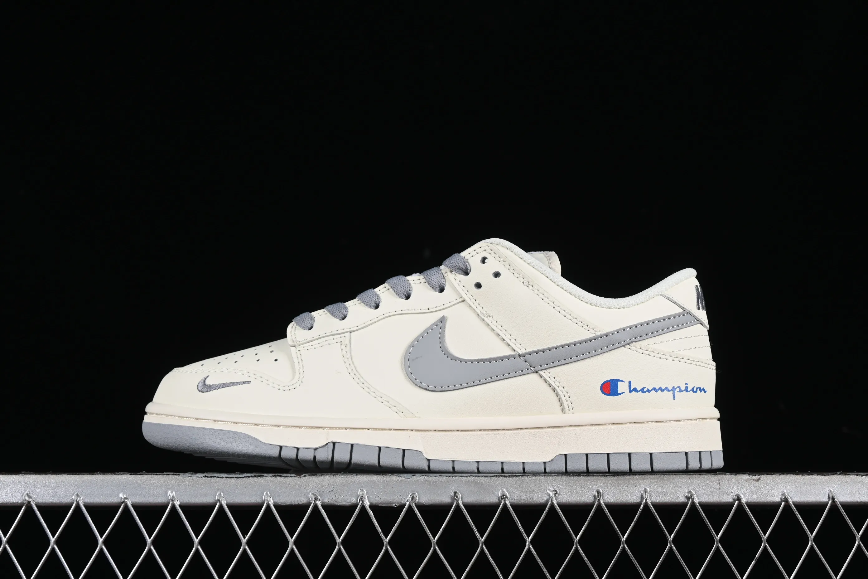 All categories Nk SB Dunk Series Nk SB Dunk Low High-end customized low-top sneakers F version Nk SB Dunk Low SB low-top sports and leisure sneakers XH1733-001